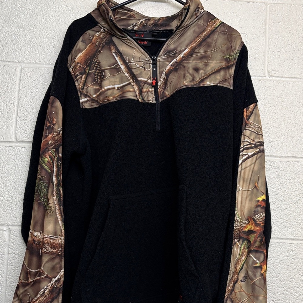 Men's Black and Camouflage Hoodie